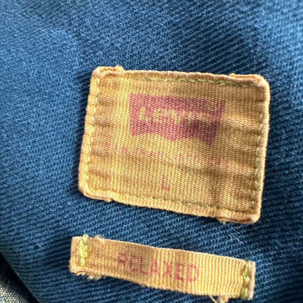 Levi's Classic Worker Overshirt in Green Garment Dye - Picture 8 of 13